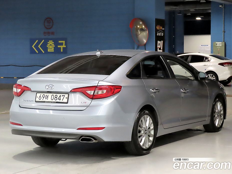Hyundai Sonata (LF) фото 4