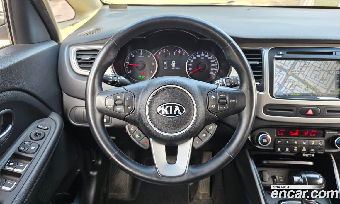 Kia Carens 3rd Gen фото 13