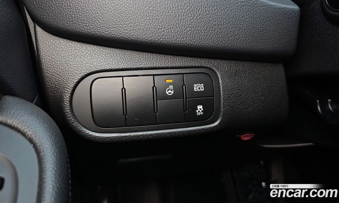 Kia Carens 3rd Gen фото 17