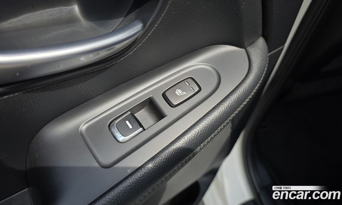 Kia Carens 3rd Gen фото 19