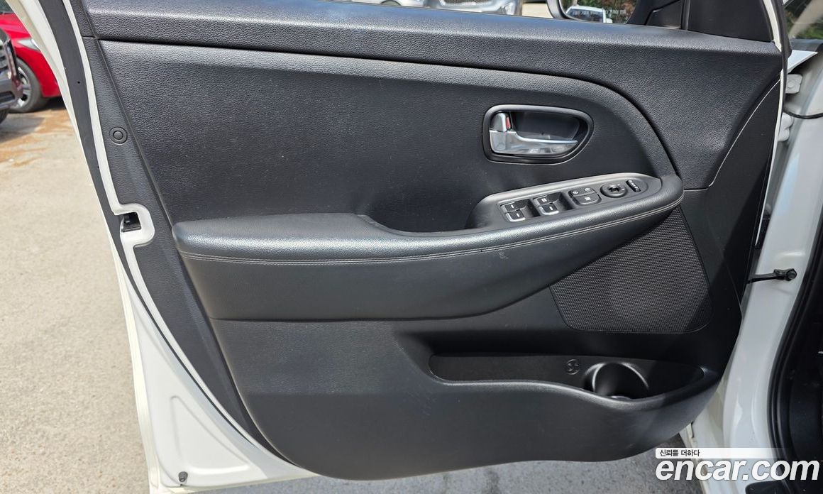 Kia Carens 3rd Gen фото 24