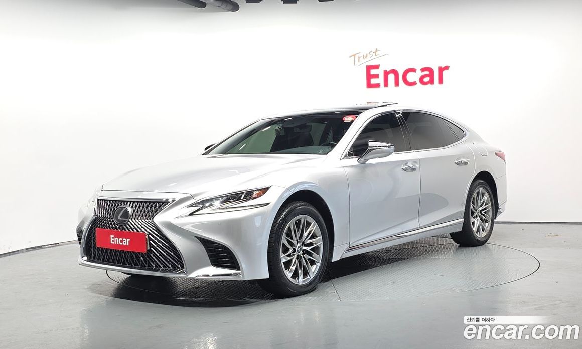 Lexus LS500 5th Gen