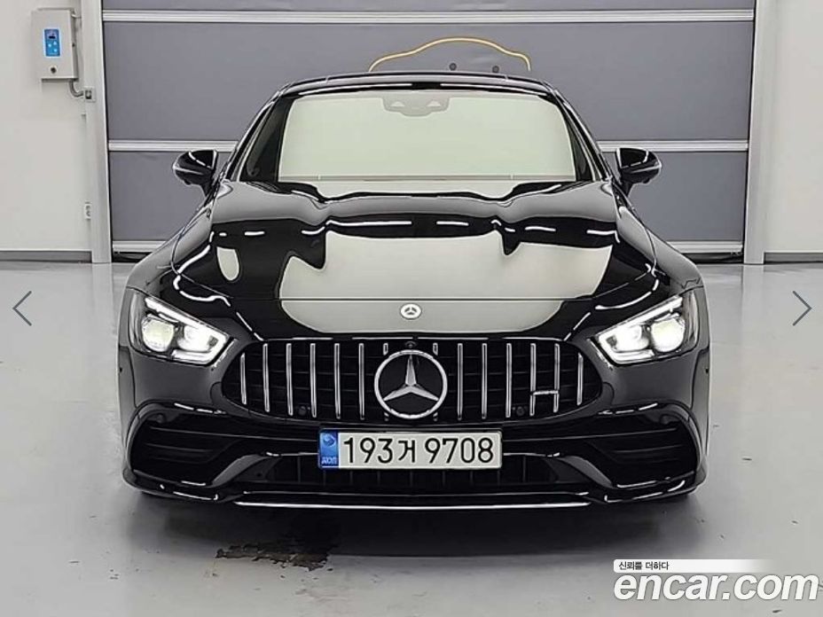 Mercedes-Benz AMG GT фото 3