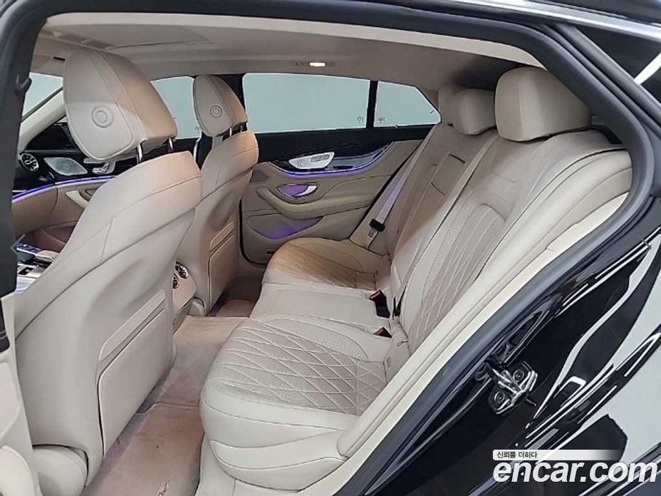 Mercedes-Benz AMG GT фото 13