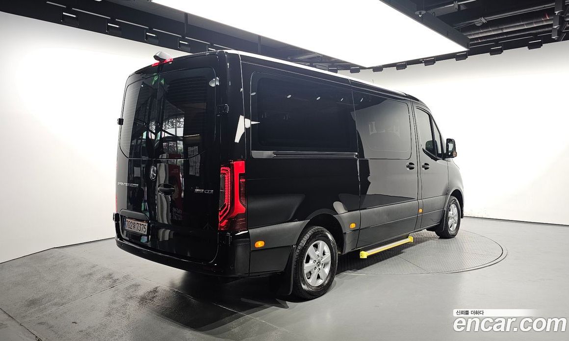 Mercedes-Benz Sprinter фото 2