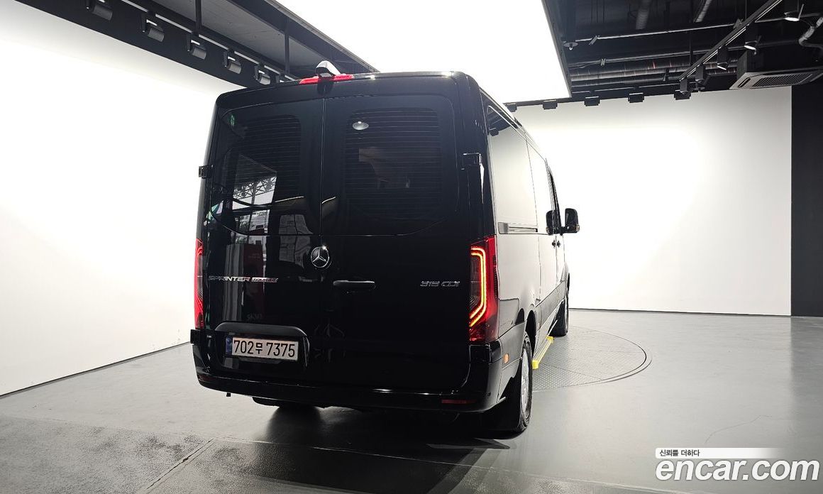 Mercedes-Benz Sprinter фото 4