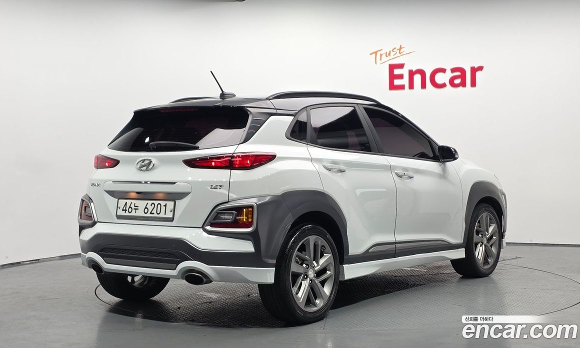 Hyundai Kona фото 2