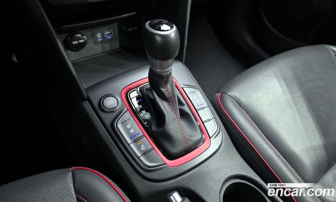 Hyundai Kona фото 9