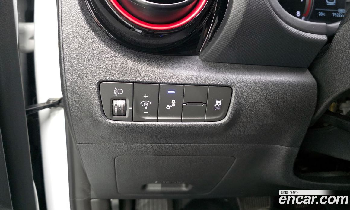 Hyundai Kona фото 16
