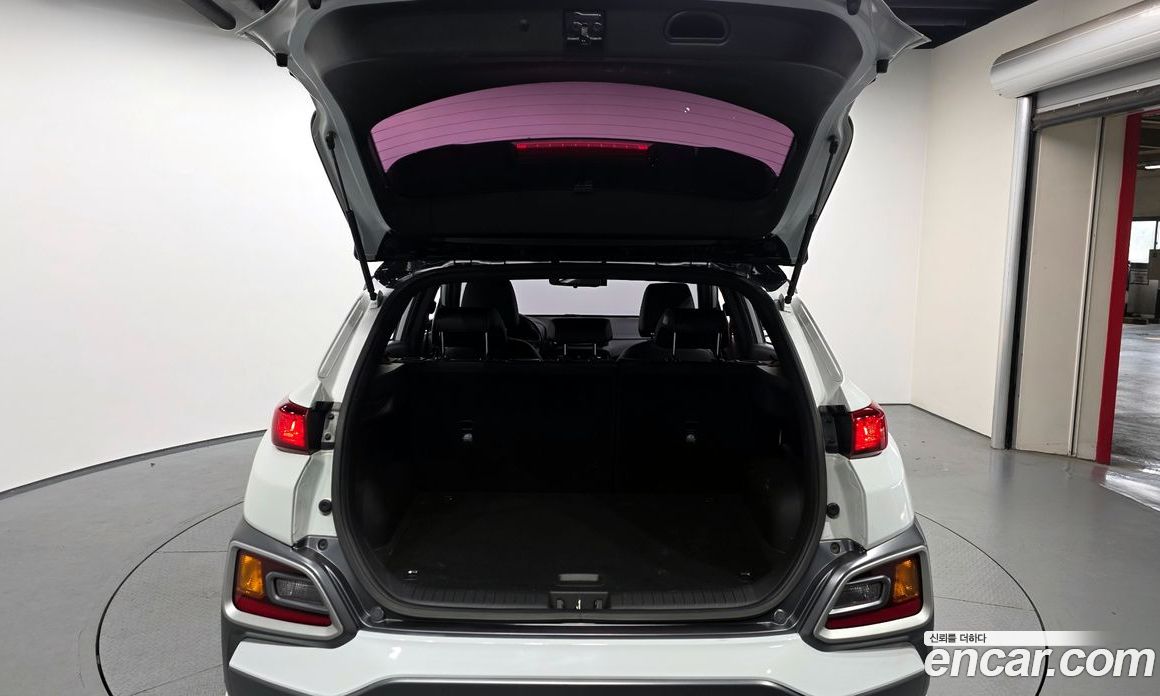 Hyundai Kona фото 20
