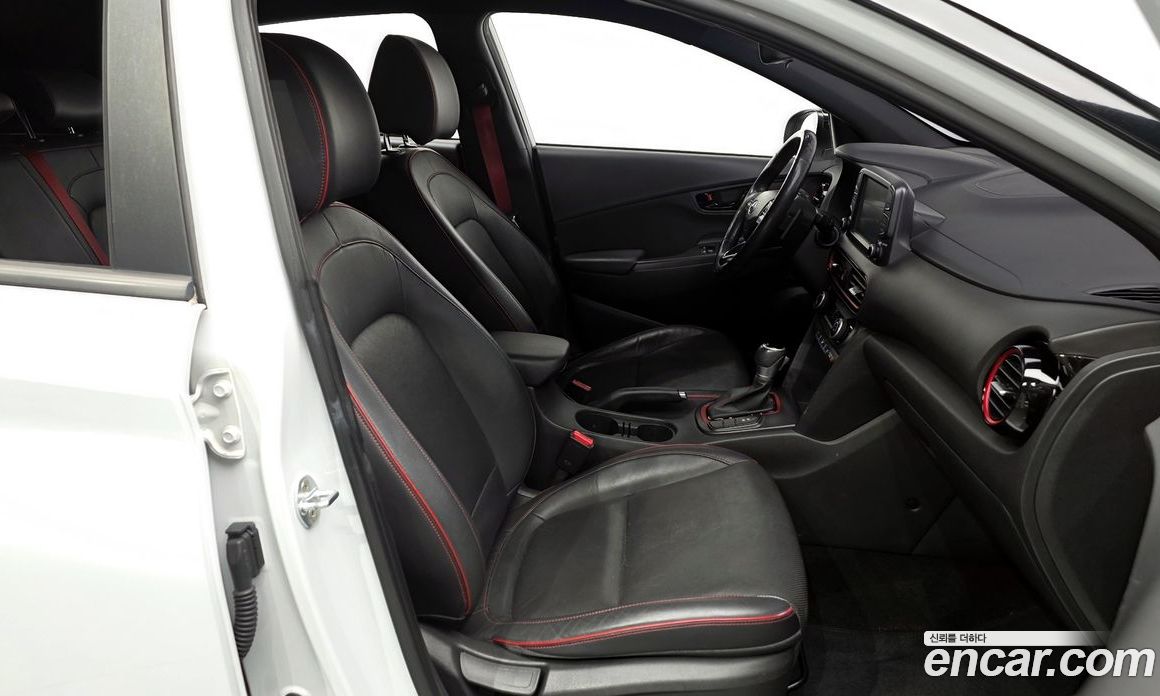 Hyundai Kona фото 26