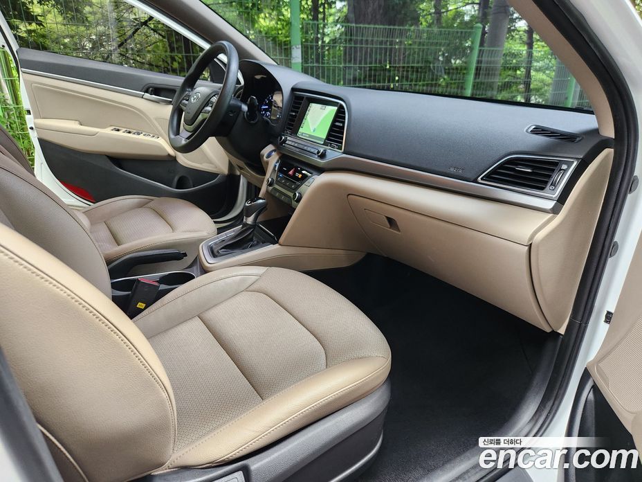 Hyundai Avante (AD) 6th Gen фото 17