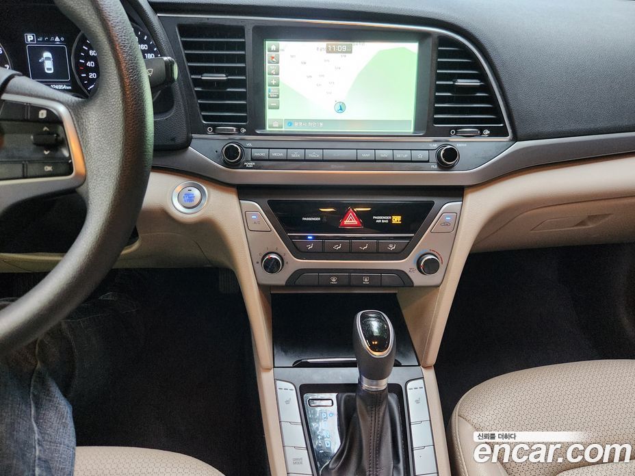 Hyundai Avante (AD) 6th Gen фото 18