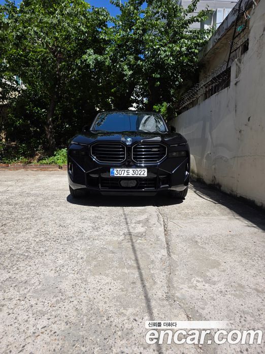 BMW XM (G09) фото 3