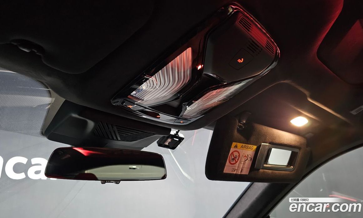 BMW XM (G09) фото 19