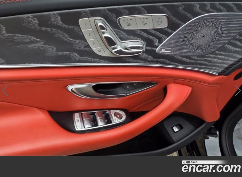 Mercedes-Benz AMG GT фото 16