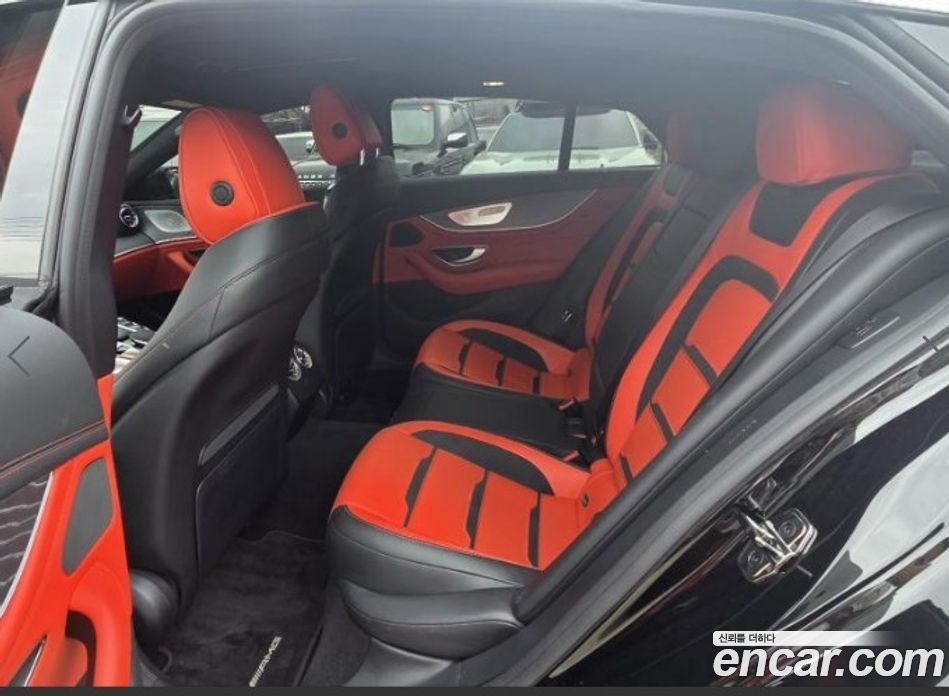 Mercedes-Benz AMG GT фото 19