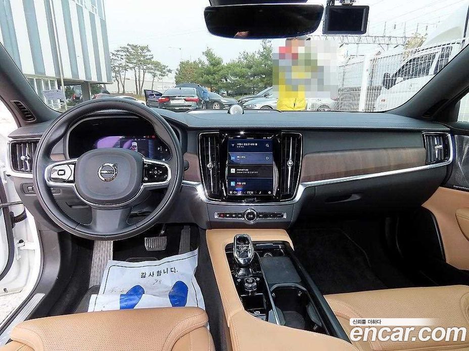 Volvo S90 фото 7