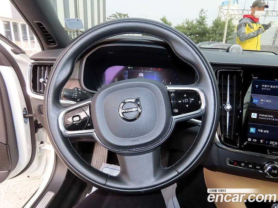 Volvo S90 фото 8