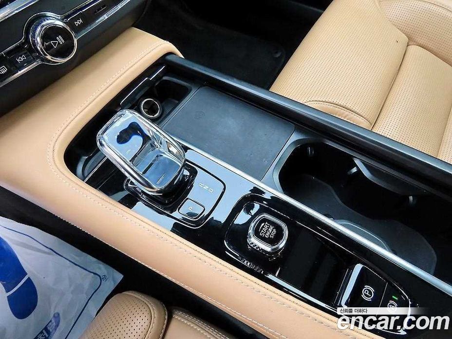 Volvo S90 фото 10