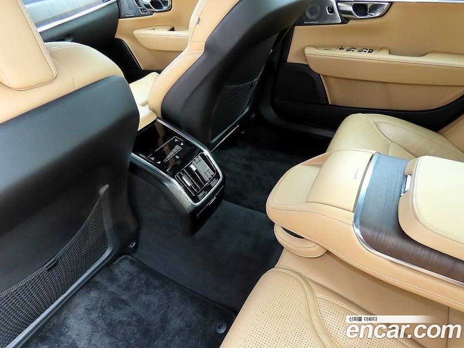 Volvo S90 фото 16