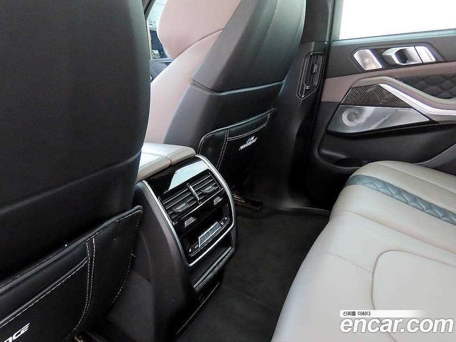 BMW X5M (G05) фото 16