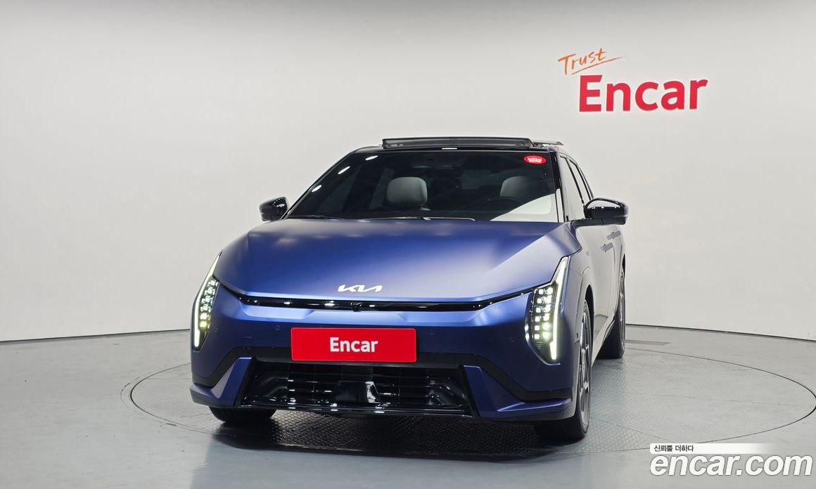Kia EV4 фото 3