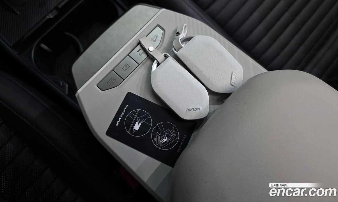 Kia EV4 фото 32