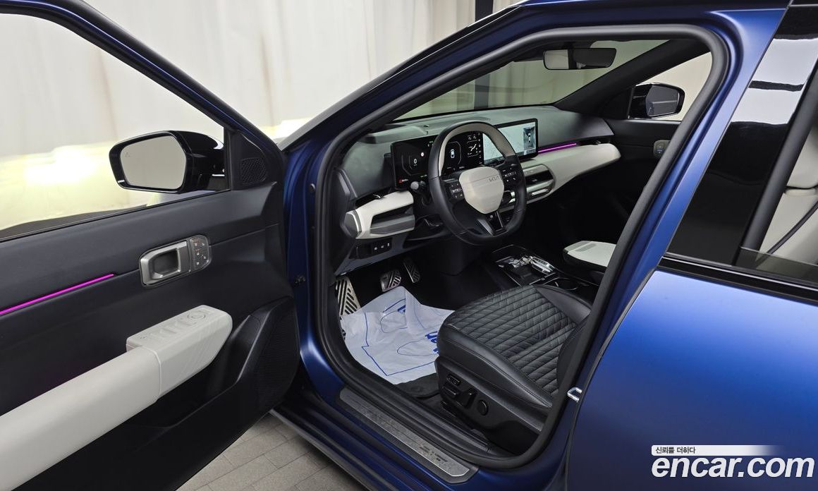 Kia EV4 фото 9