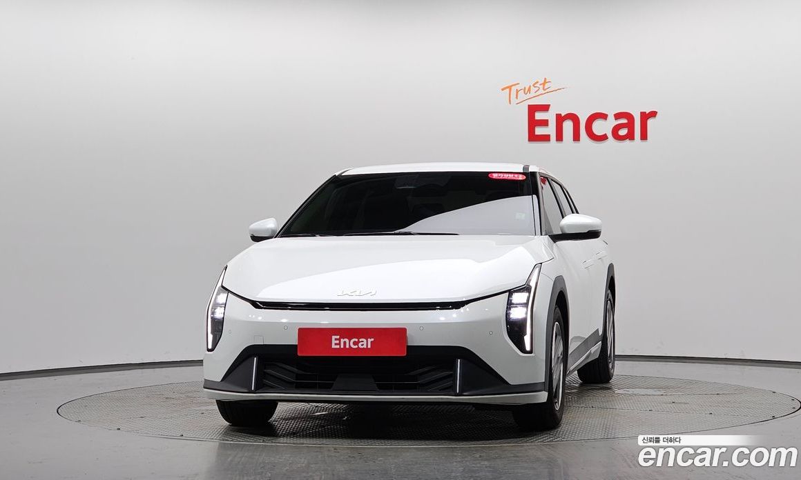 Kia EV4 фото 2