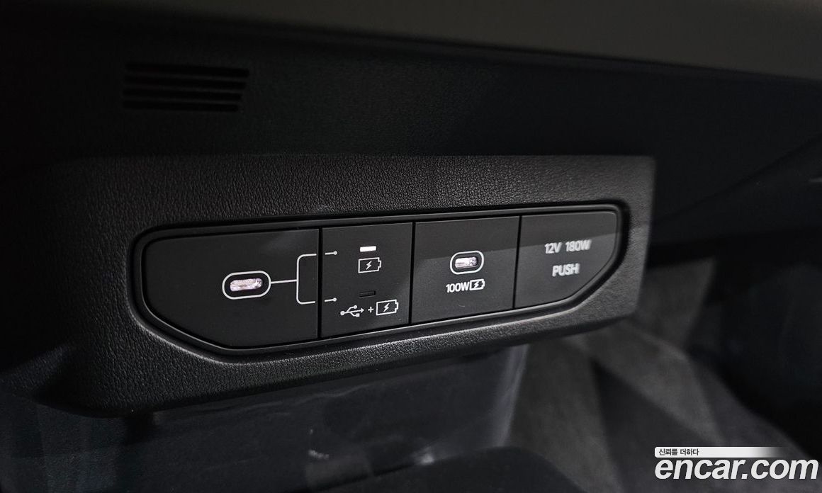 Kia EV4 фото 28