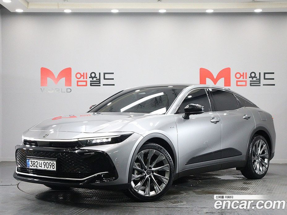 Toyota Crown Crossover