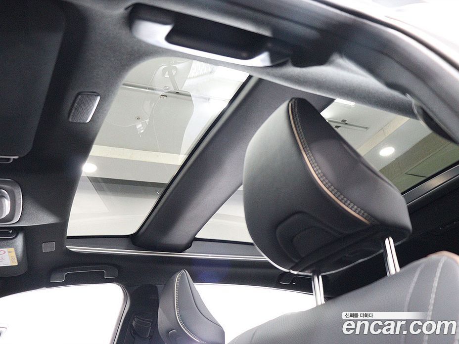 Toyota Crown Crossover фото 18