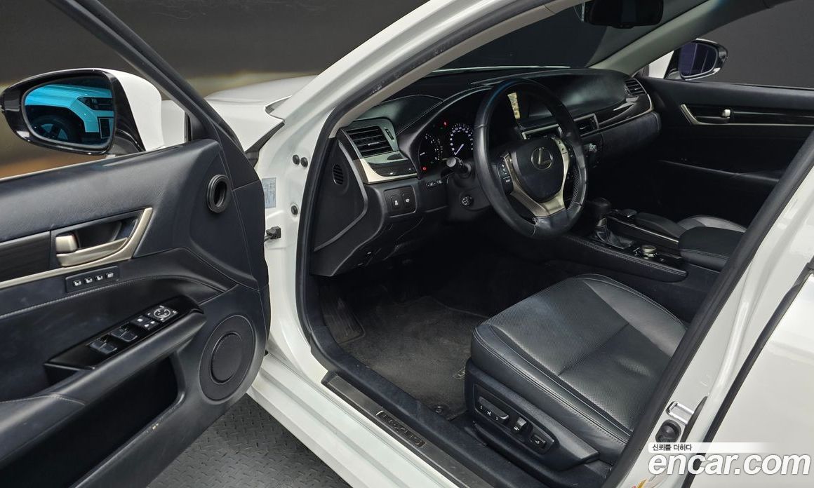 Lexus GS250 фото 10