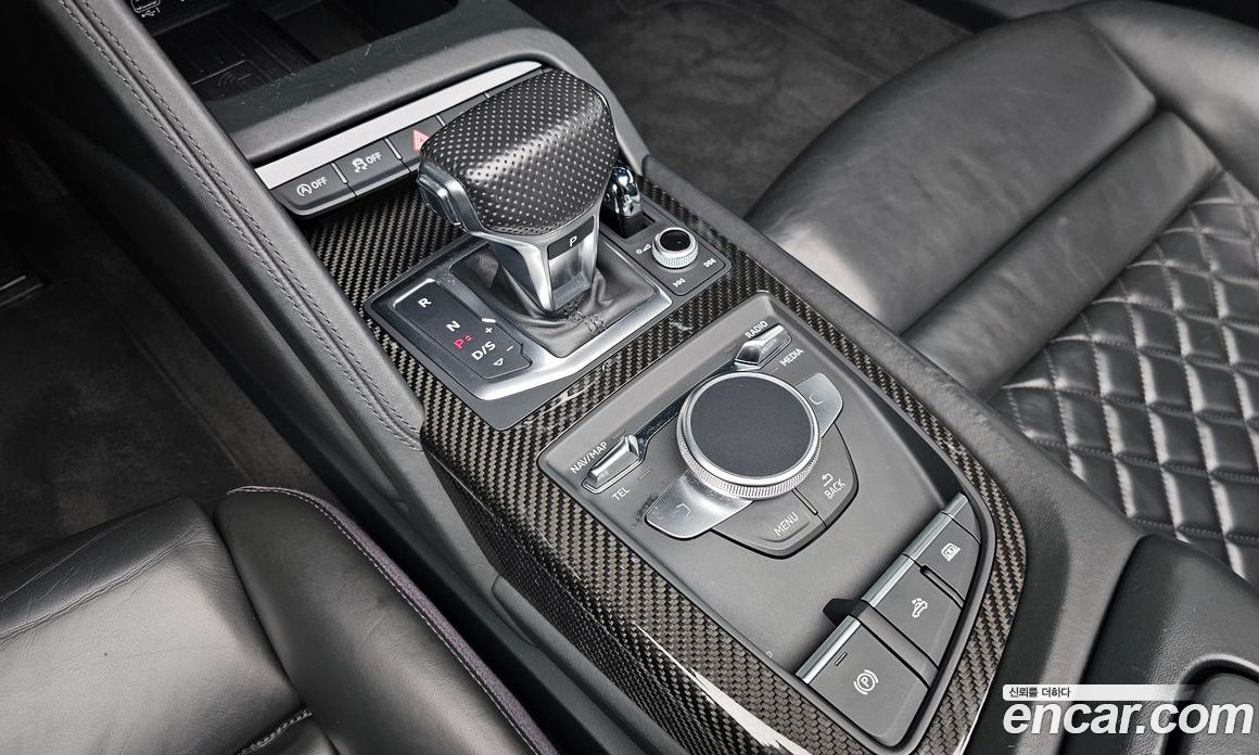 Audi R8 (4S) фото 8