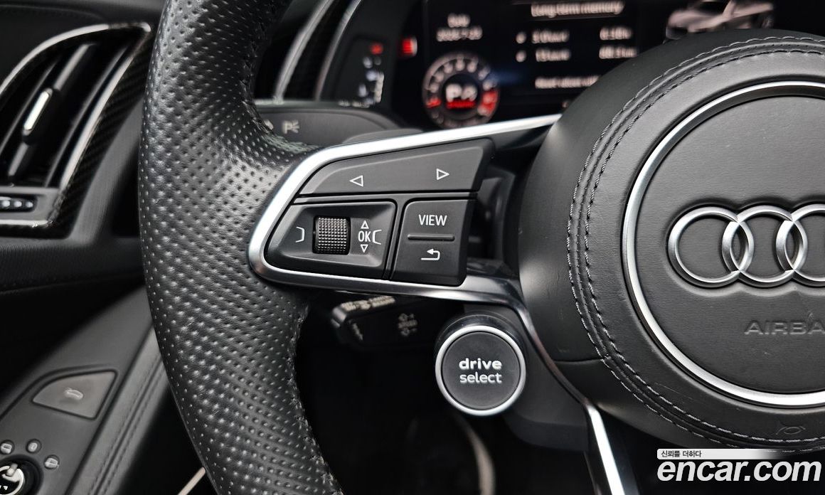 Audi R8 (4S) фото 11