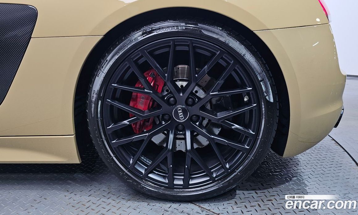Audi R8 (4S) фото 21