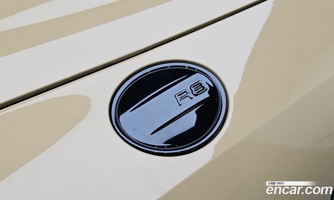Audi R8 (4S) фото 28