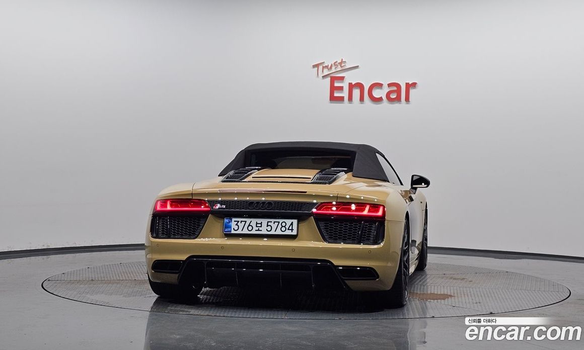 Audi R8 (4S) фото 33