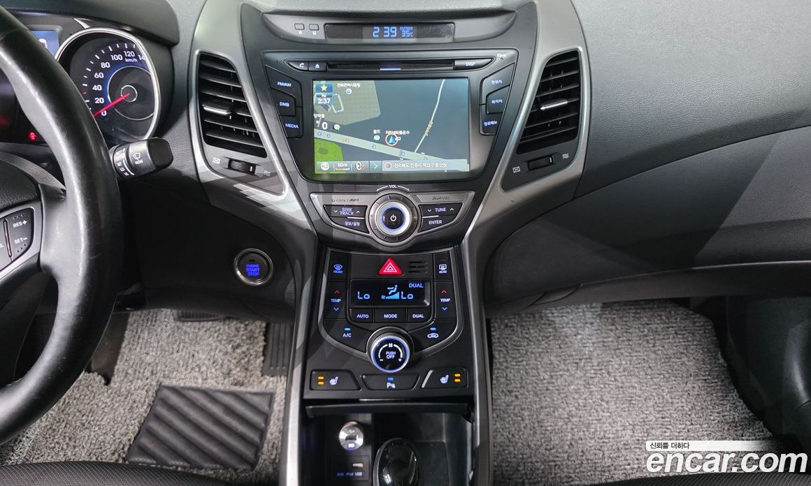 Hyundai The New Avante фото 16