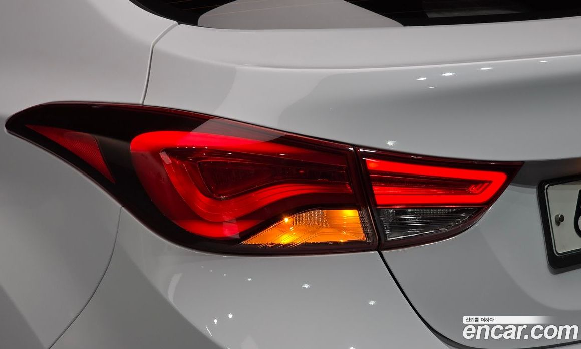 Hyundai The New Avante фото 23