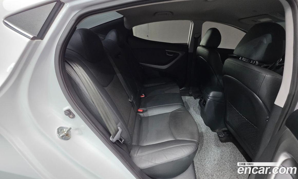 Hyundai The New Avante фото 29