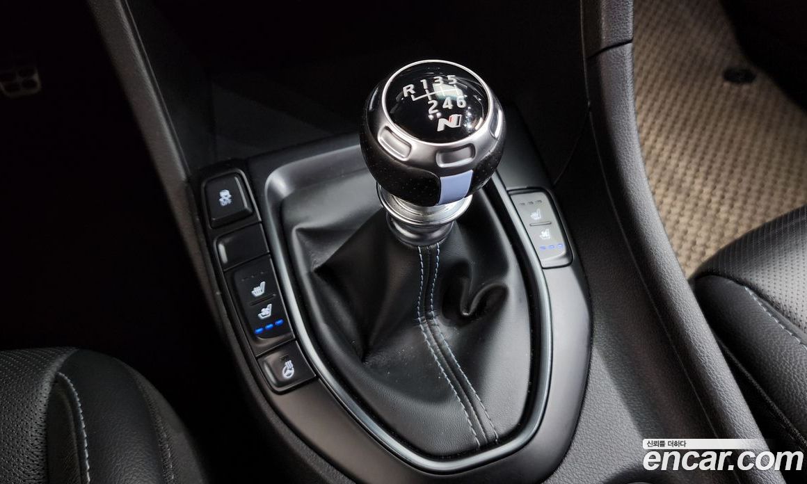 Hyundai Veloster (JS) фото 9
