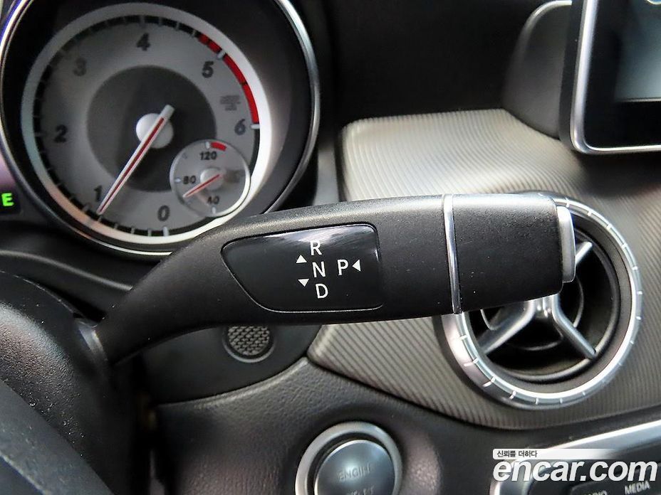 Mercedes-Benz CLA-Class C117 фото 10