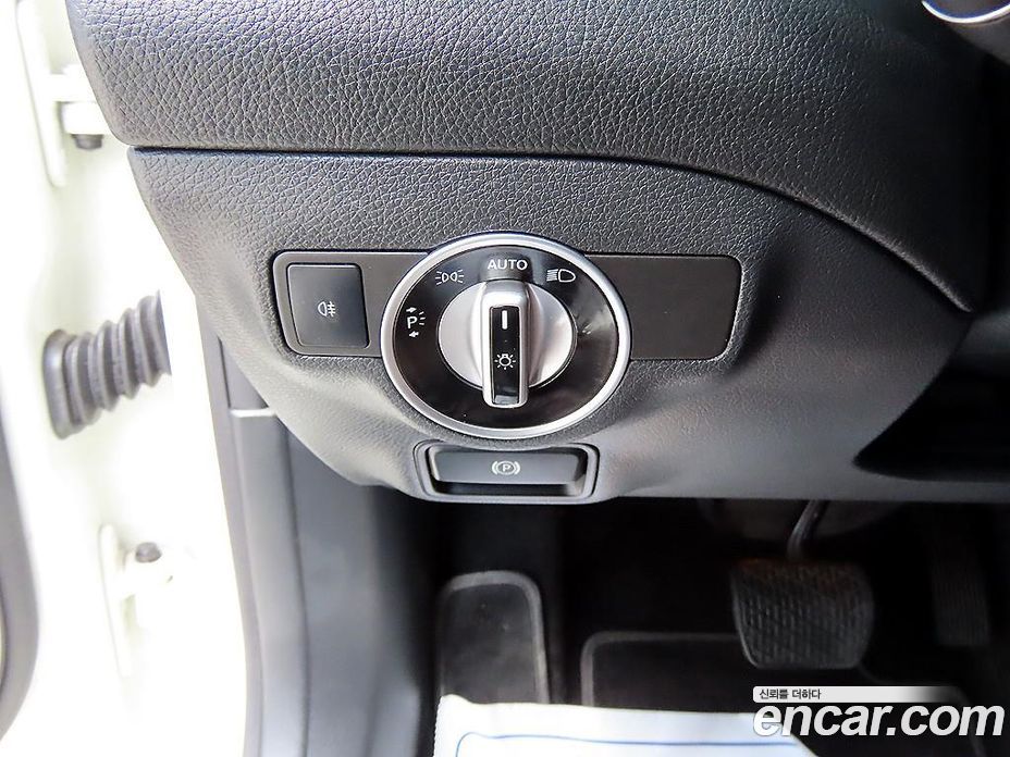 Mercedes-Benz CLA-Class C117 фото 12