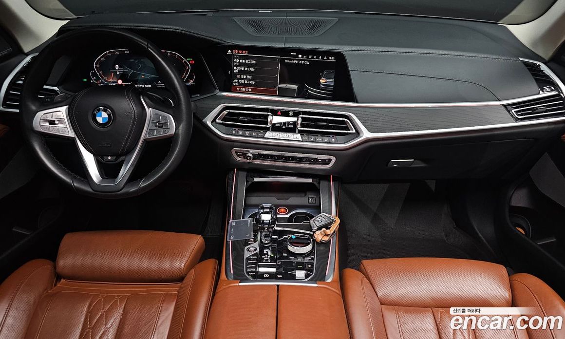 BMW X7 (G07) фото 6