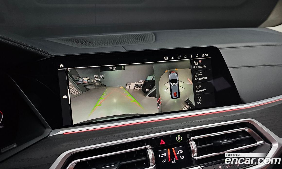 BMW X7 (G07) фото 15