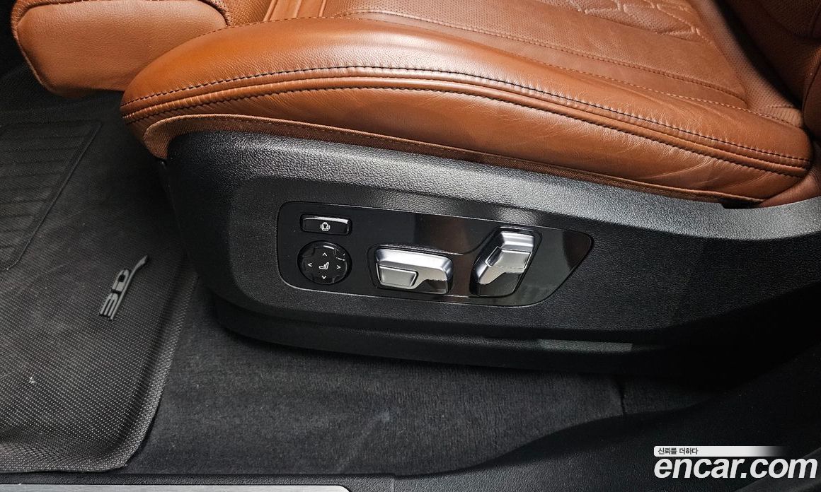 BMW X7 (G07) фото 30