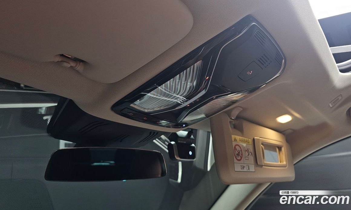 BMW X7 (G07) фото 31
