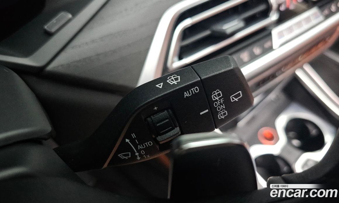 BMW X7 (G07) фото 33